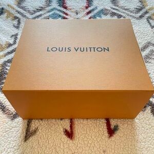 Louis Vuitton Signature Orange Box ( carryall pm )